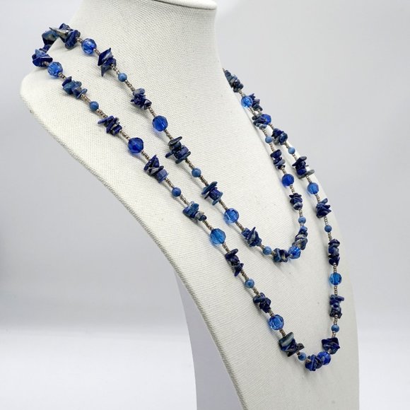 Handmade necklace with Lapis chips, blue crystals and silver seed beads. Unique. - Picture 5 of 7